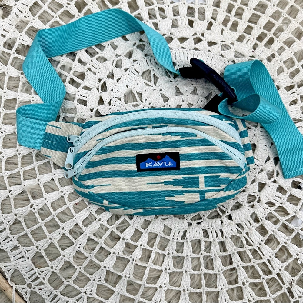 Kavu Canvas Spectator Belt Bag Blue Striped